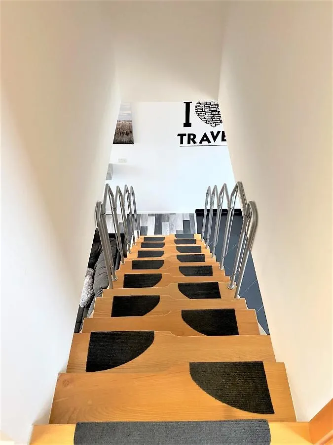Luxus Wohnung Auf 2 Etagen 3Br! +Netflix +High-End Ausstattung Liznjan